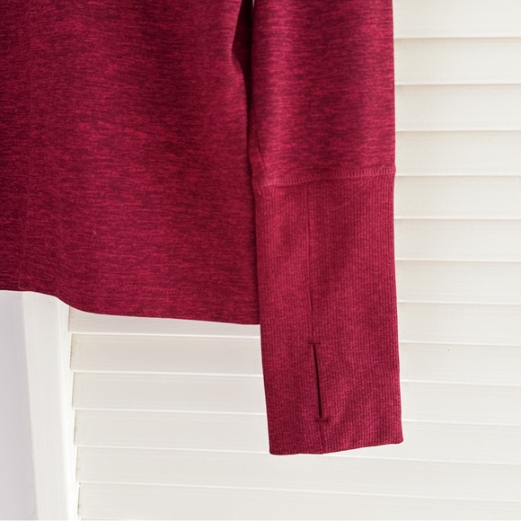 NEW♥️ NIKE ELEMENT DARK RED BURGUNDY QUARTER ZIP TOP XS RELAX FIT RUN GOLF MOCK - Picture 4 of 9